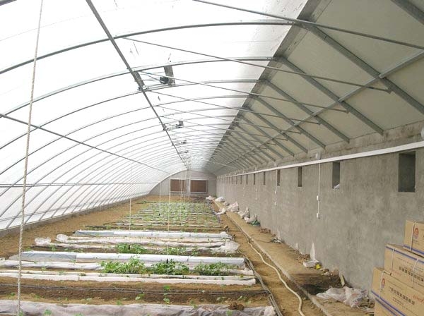 如何正确选择温室大棚建设农具